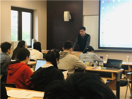 图为王正位老师给大家作动员讲话_副本.jpg 图为王正位老师给大家作动员讲话_副本.jpg