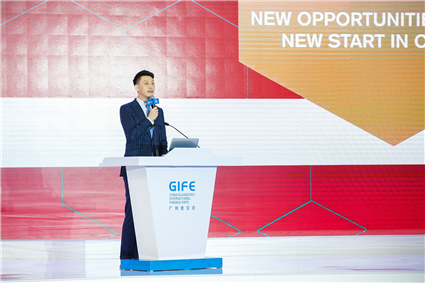 0主持人 郑紫豪.jpg 0主持人 郑紫豪.jpg