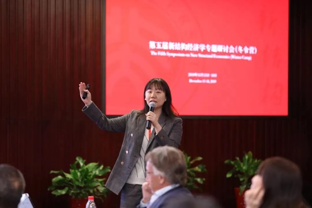 640V23I8318.jpg 640V23I8318.jpg